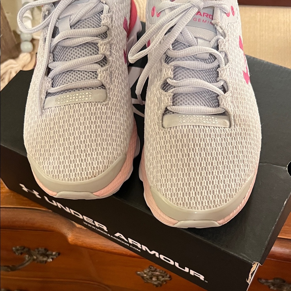 Under Armour Women's Athletic Shoes in Gray and Pink - Picture 2 of 8